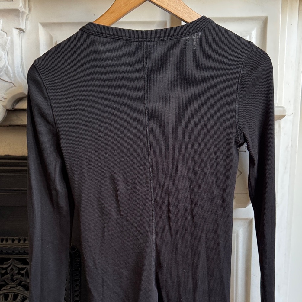 Everlane L/S Ribbed Henley - Picture 6 of 9